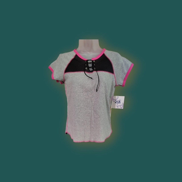 VINTAGE DEADSTOCK Q&A LACE UP SHORT SLEEVE TOP - Picture 3 of 5